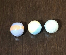 Load image into Gallery viewer, Bath Bomb Bundle - Choose Any 3